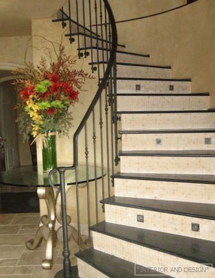 Escadas de estilo provençal